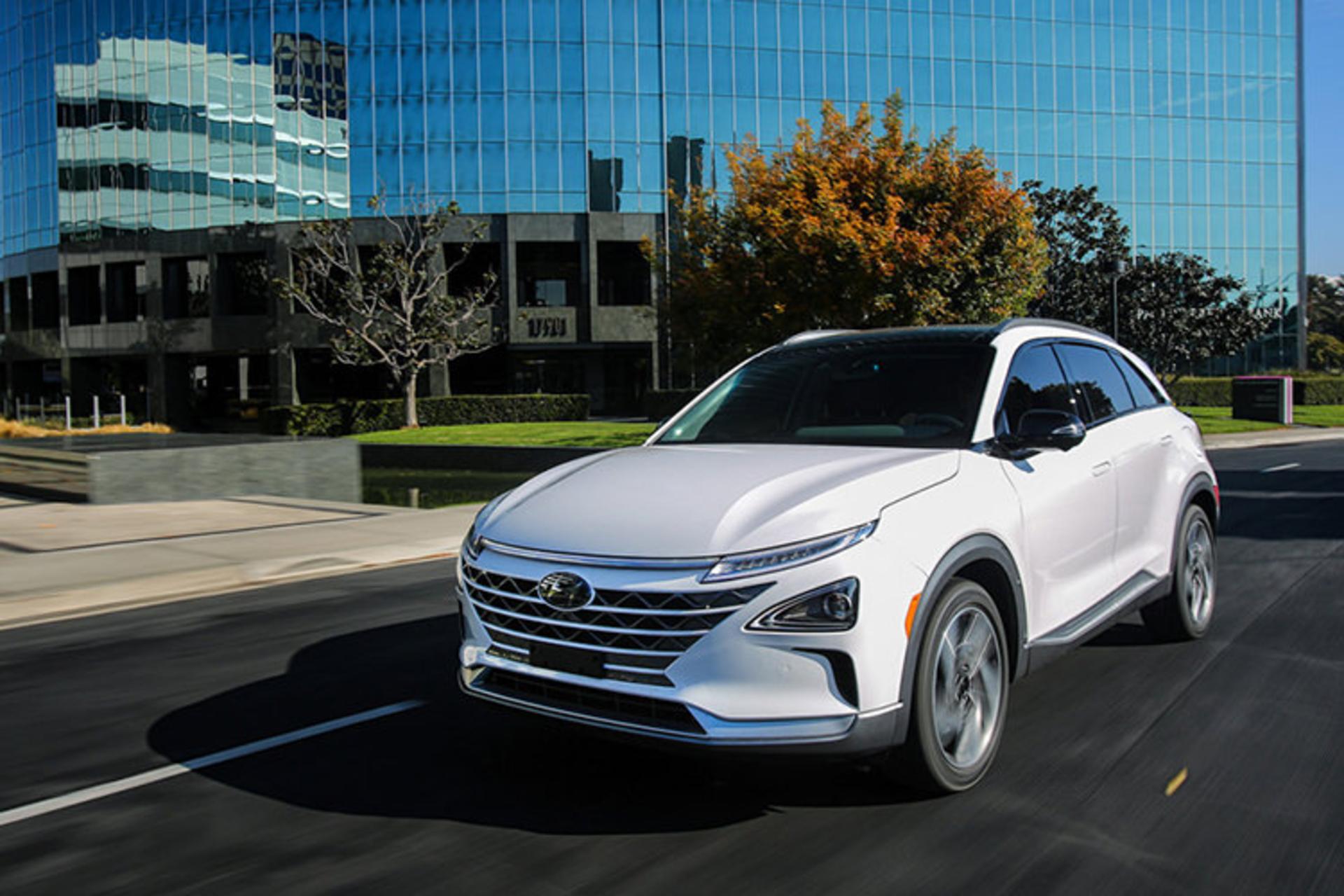  electric car hyundai fuel cell / هیوندای خودروی الکتریکی پیل سوختی