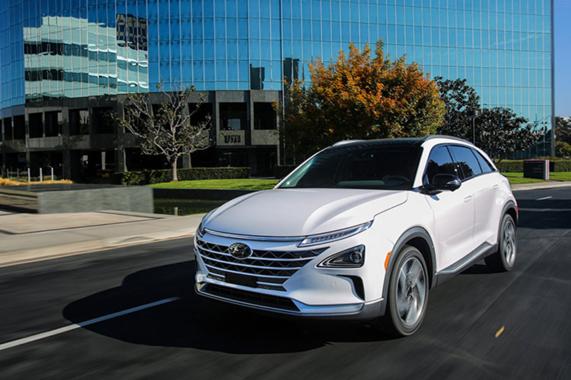  electric car hyundai fuel cell / هیوندای خودروی الکتریکی پیل سوختی