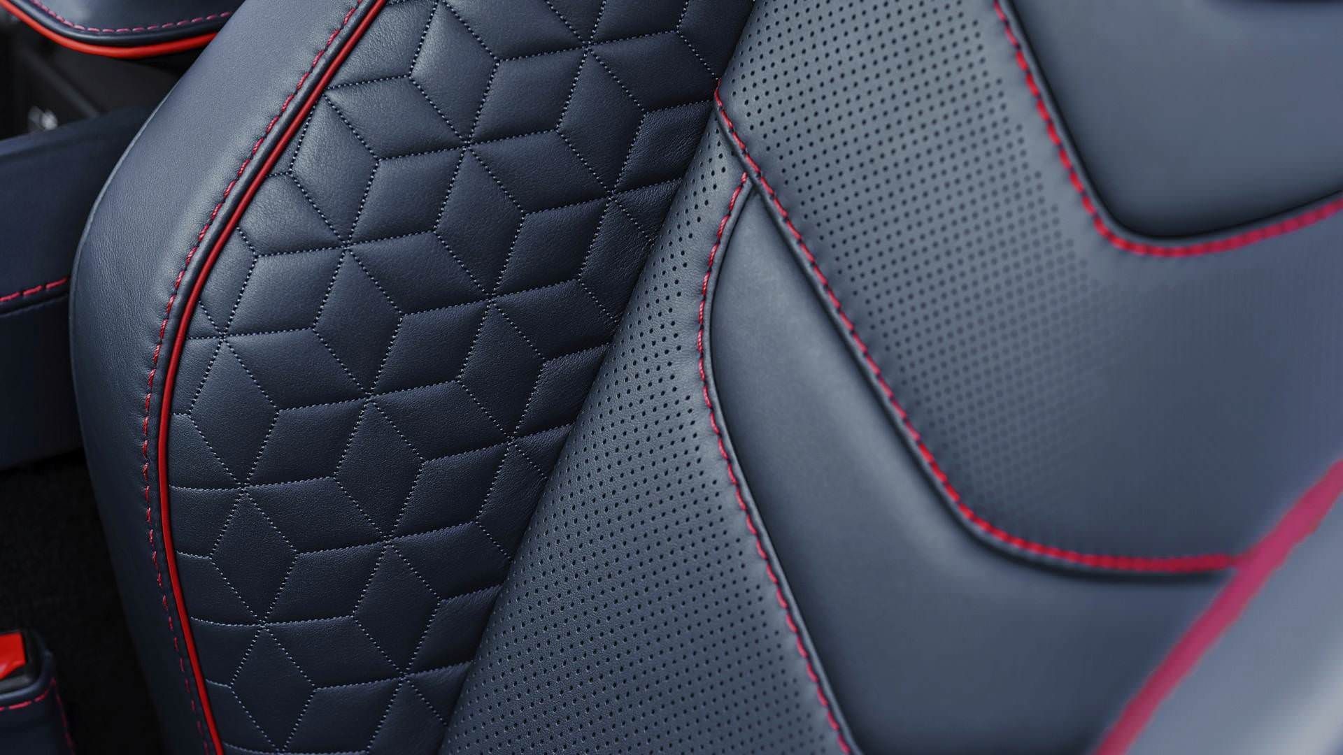 Aston Martin DBS Superleggera / استون مارتین