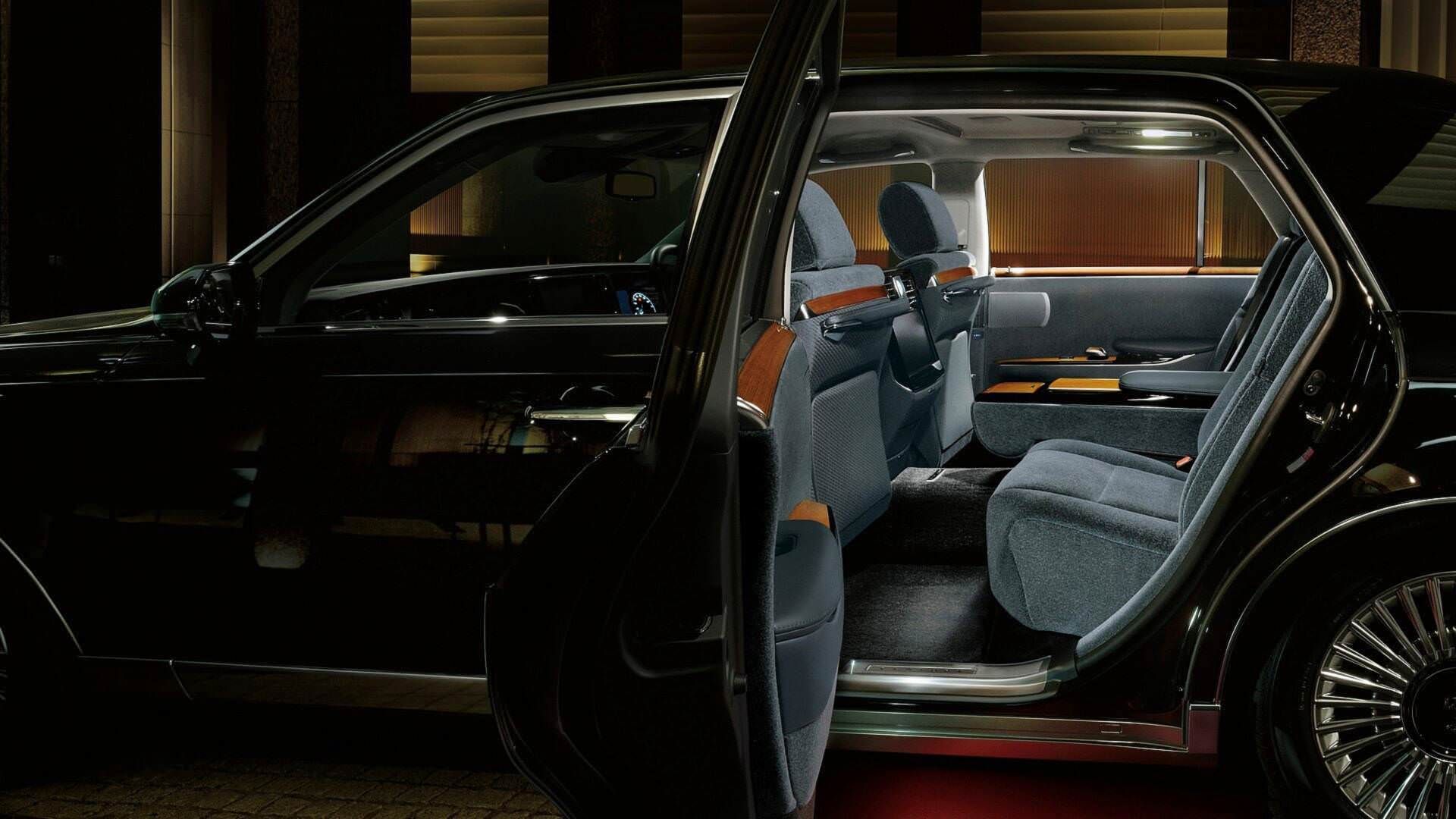 Toyota Century / تویوتا سنچوری