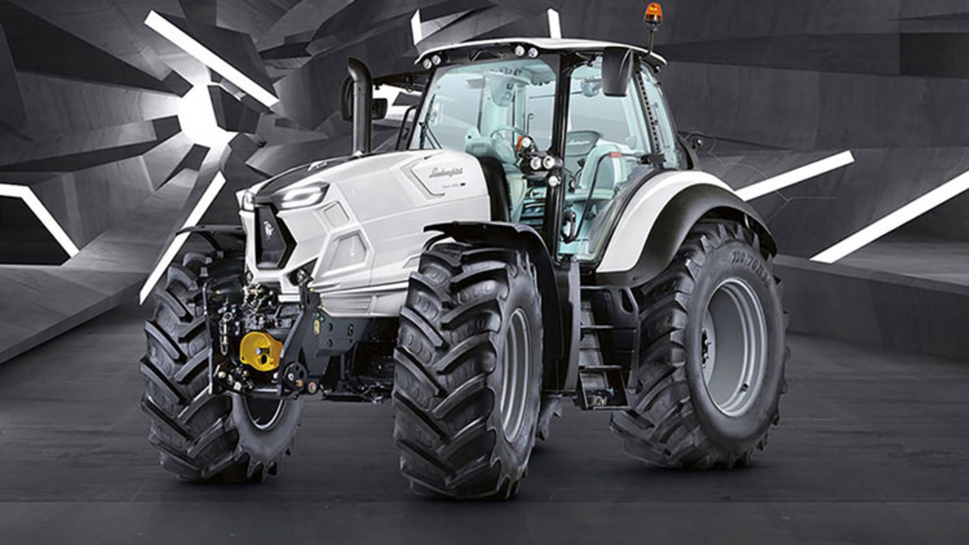 تراکتور لامبورگینی