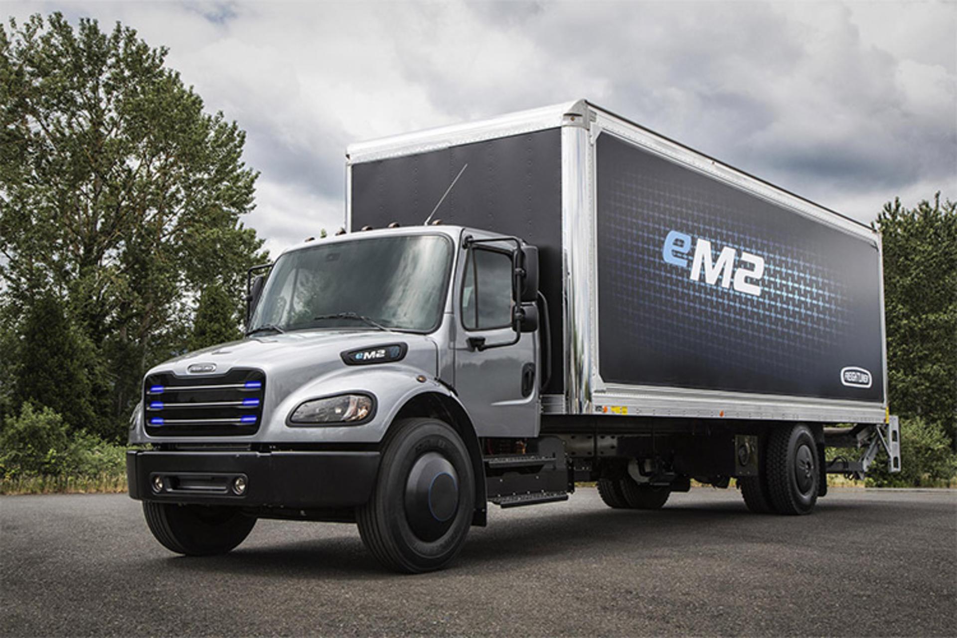  Freightliner eM2