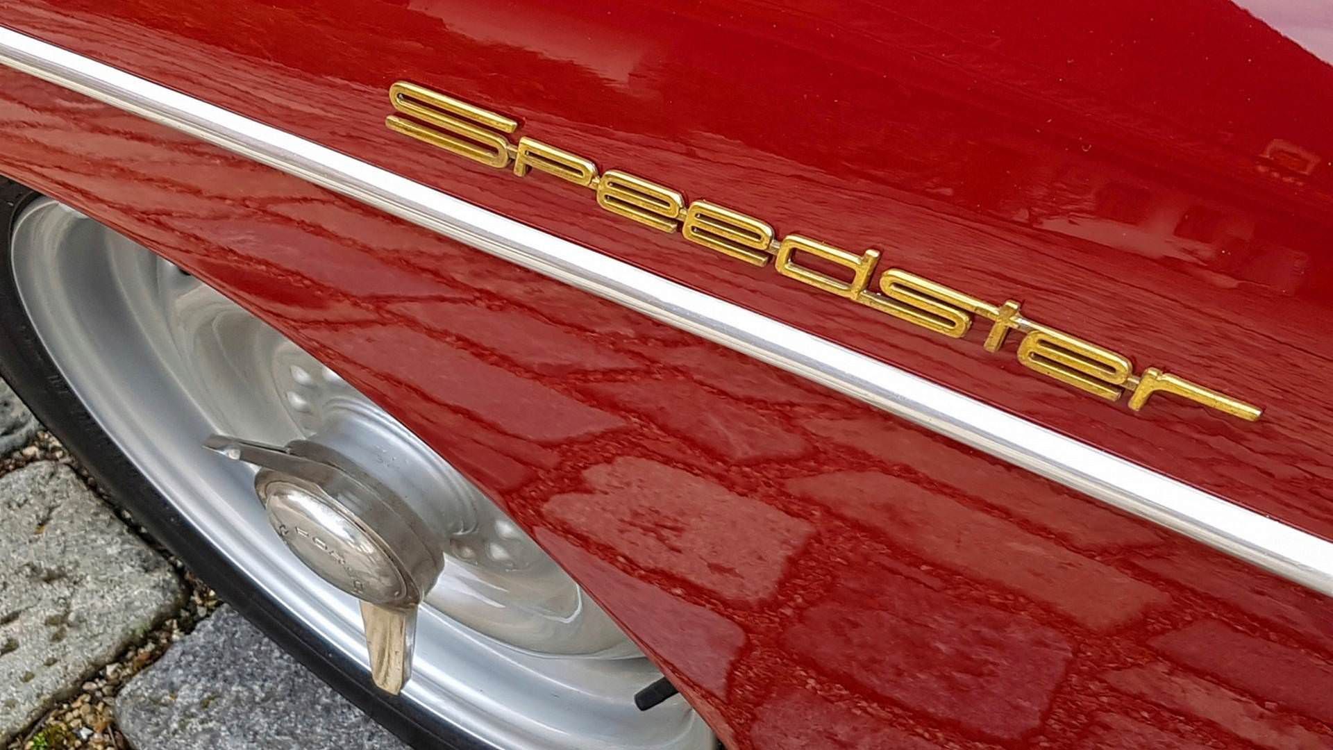 1956 Porsche 356 Speedster / خودروی کلاسیک پورشه 356 اسپیداستر