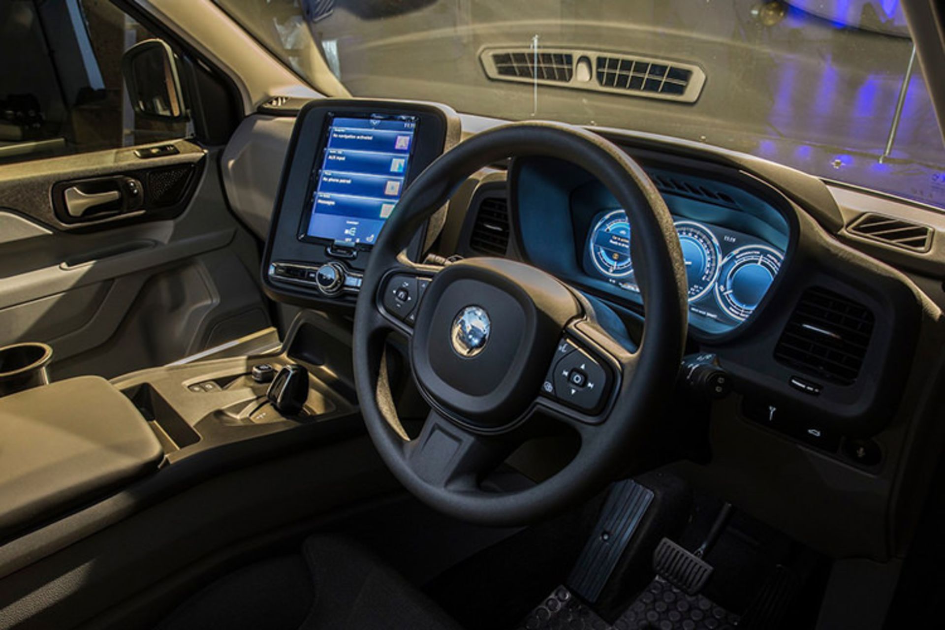 LEVC TX / تاکسی برقی لندن