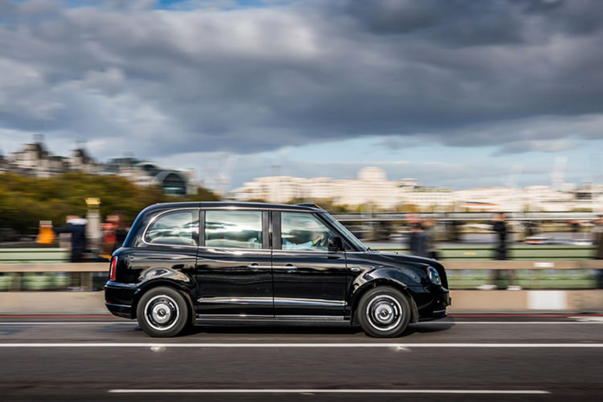 LEVC TX / تاکسی برقی لندن