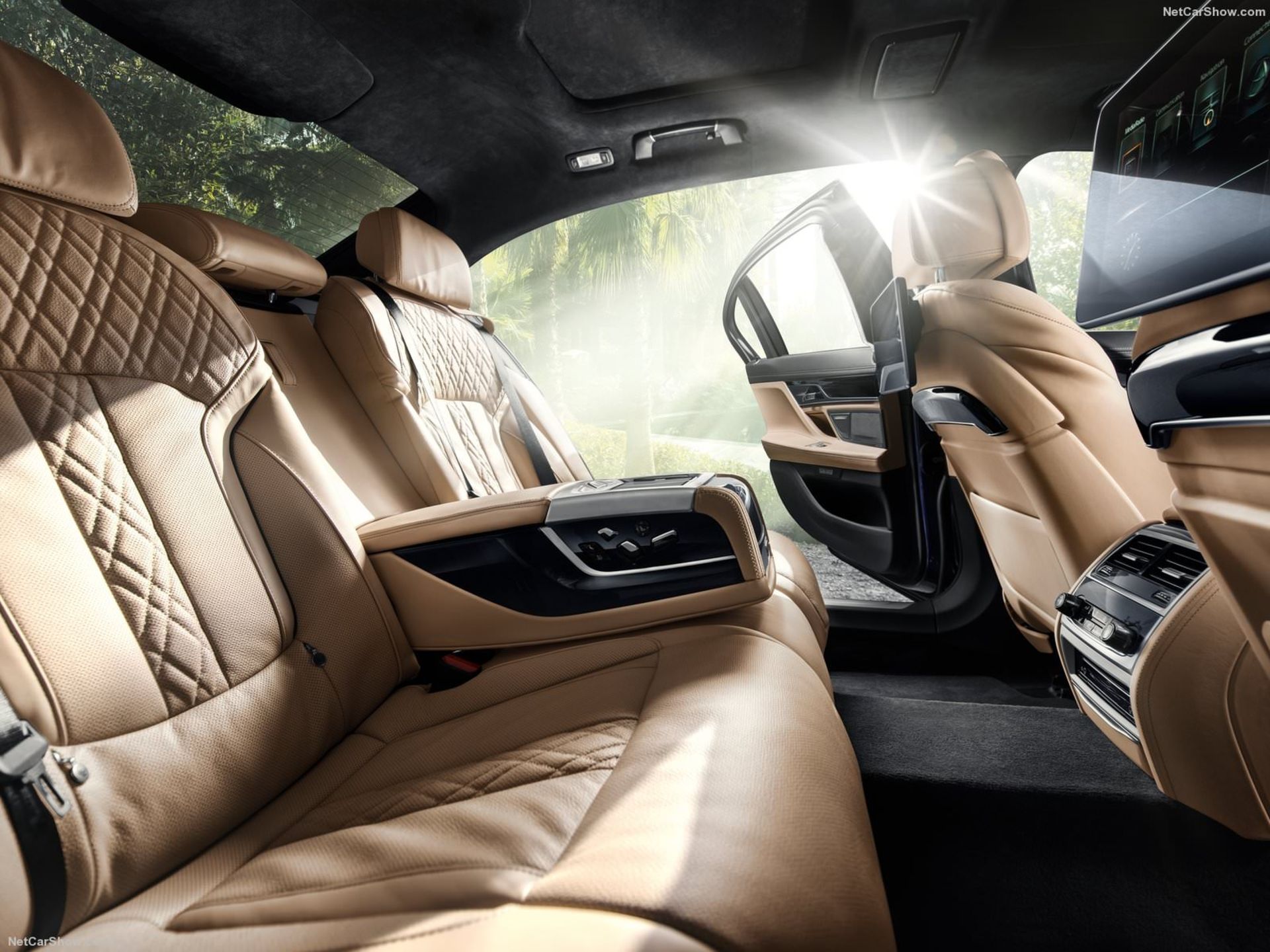 BMW Alpina B7 / بی ام و آلپینا