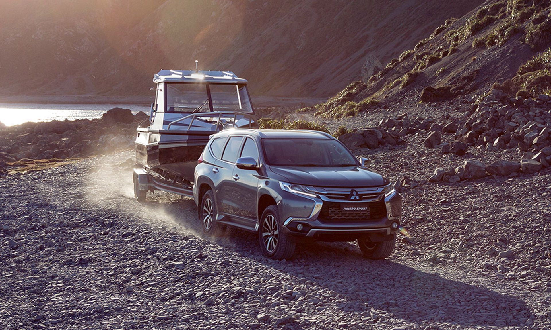 میتسوبیشی پاجیرو اسپرت GLX مدل ۲۰۱۸