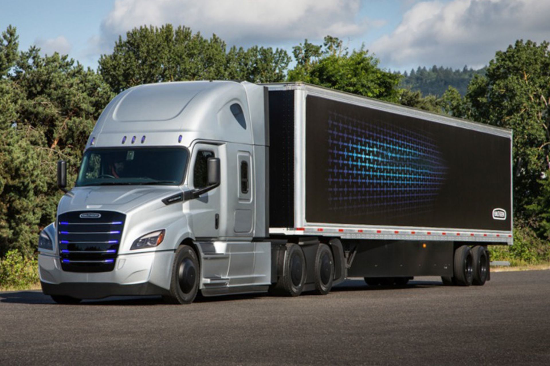 Freightliner eCascadia