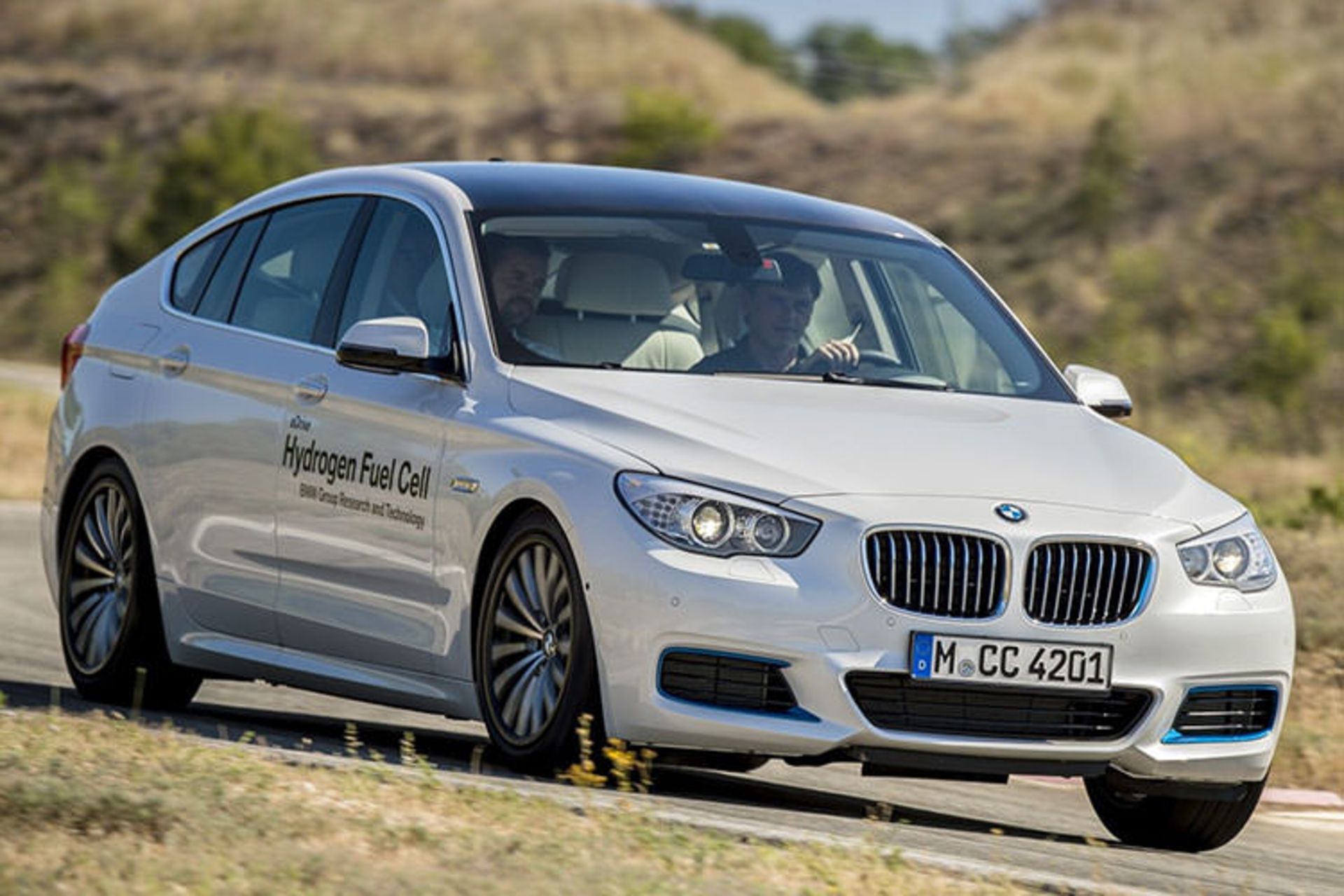 BMW FCEV Hydrogen Car / خودروی الکتریکی پیل سوختی هیدروژنی بی‌ام‌و