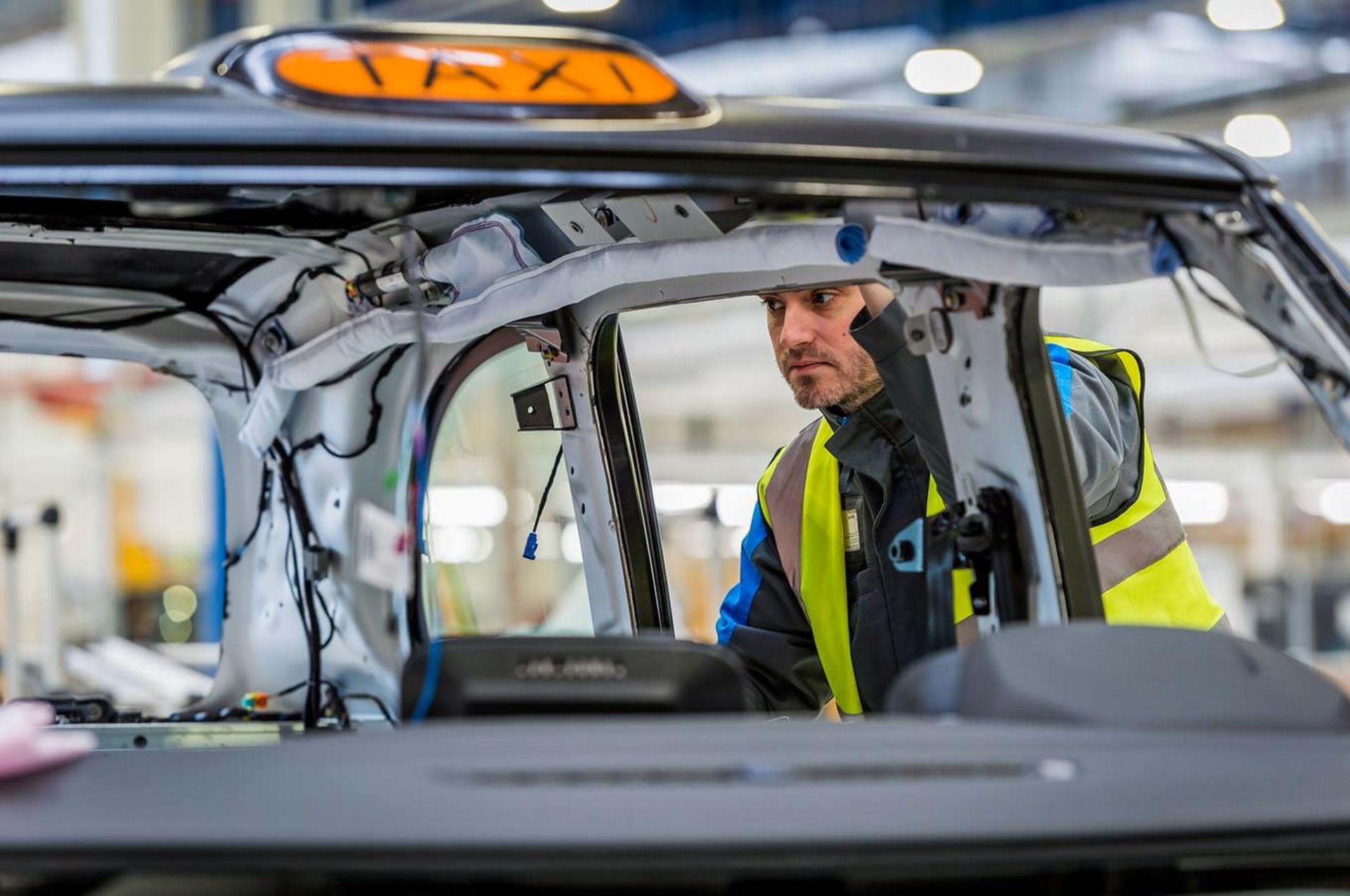 LEVC TX / تاکسی برقی لندن