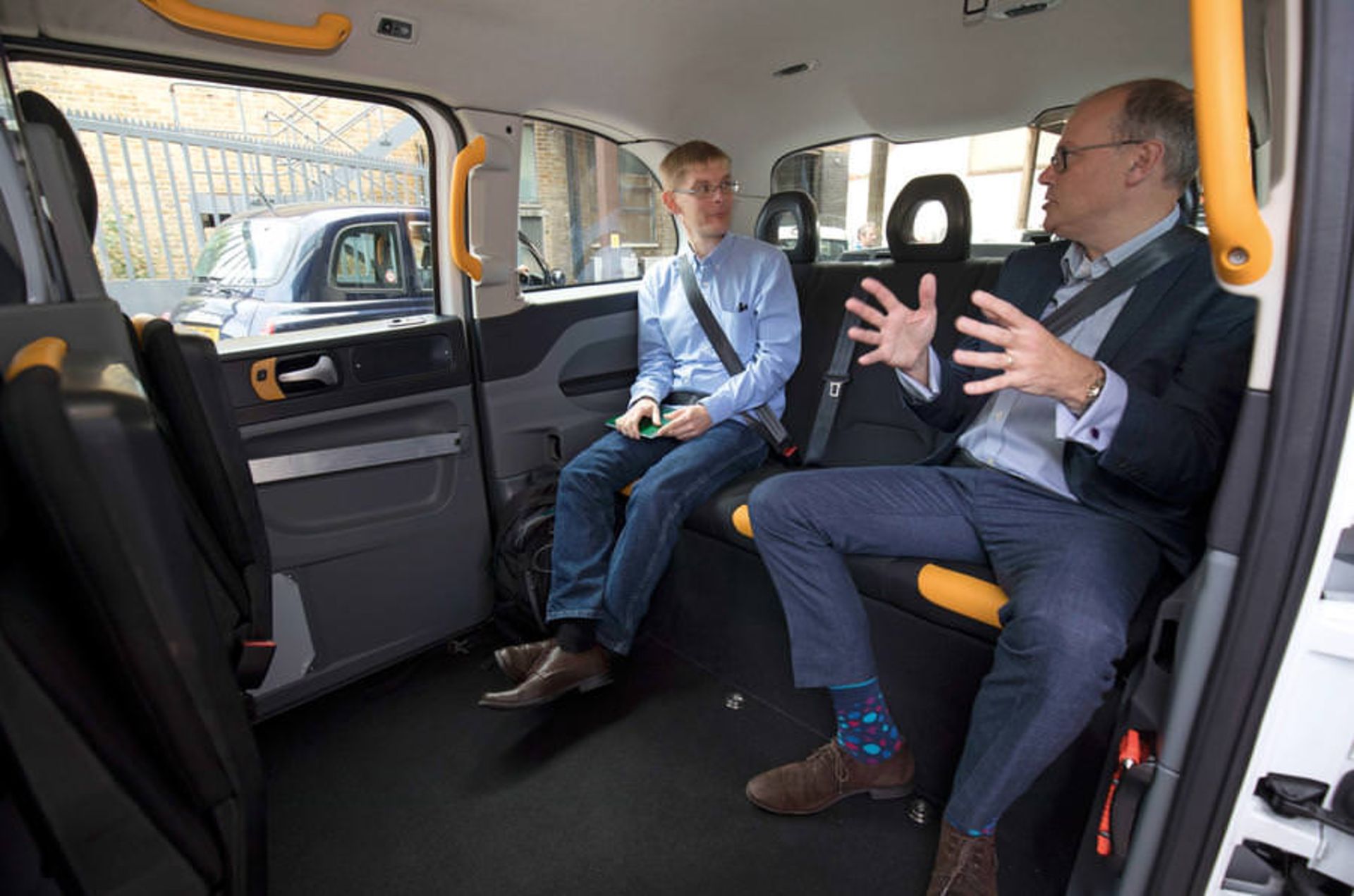 LEVC TX / تاکسی برقی لندن