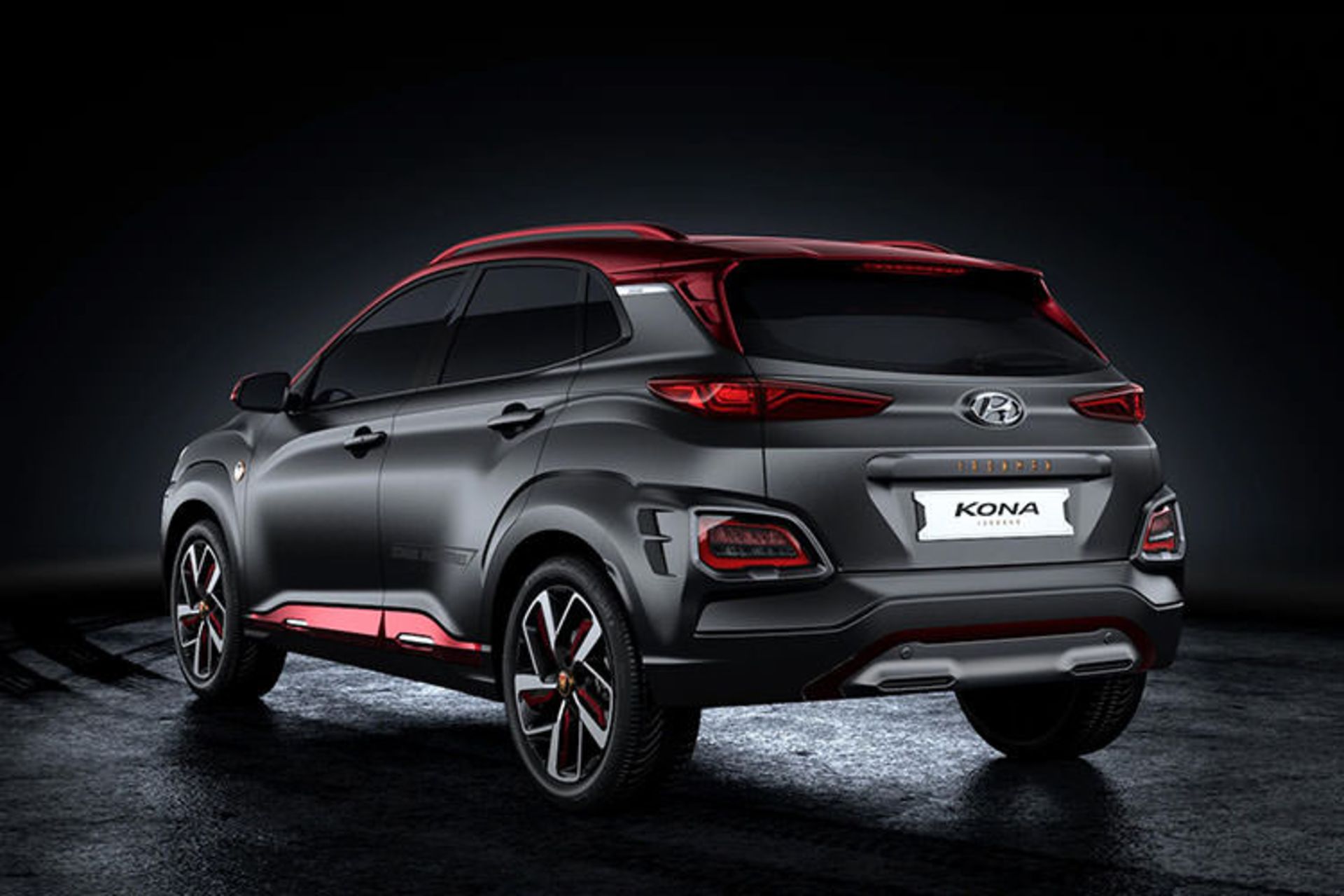 Hyundai Kona crossover / کراس‌اور هیوندای کنا آیرون من