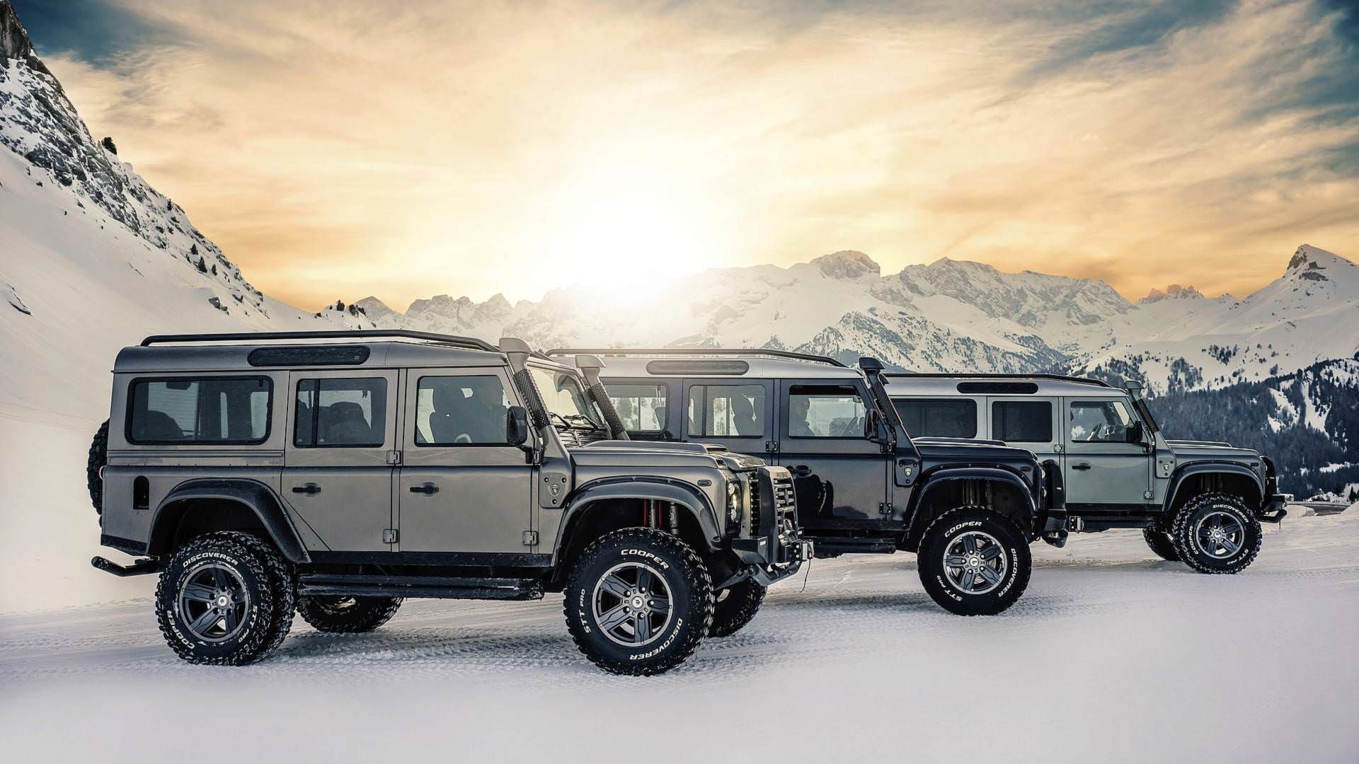 Land Rover Defender / شاسی‌بلند آف‌رود لندرور دیفندر