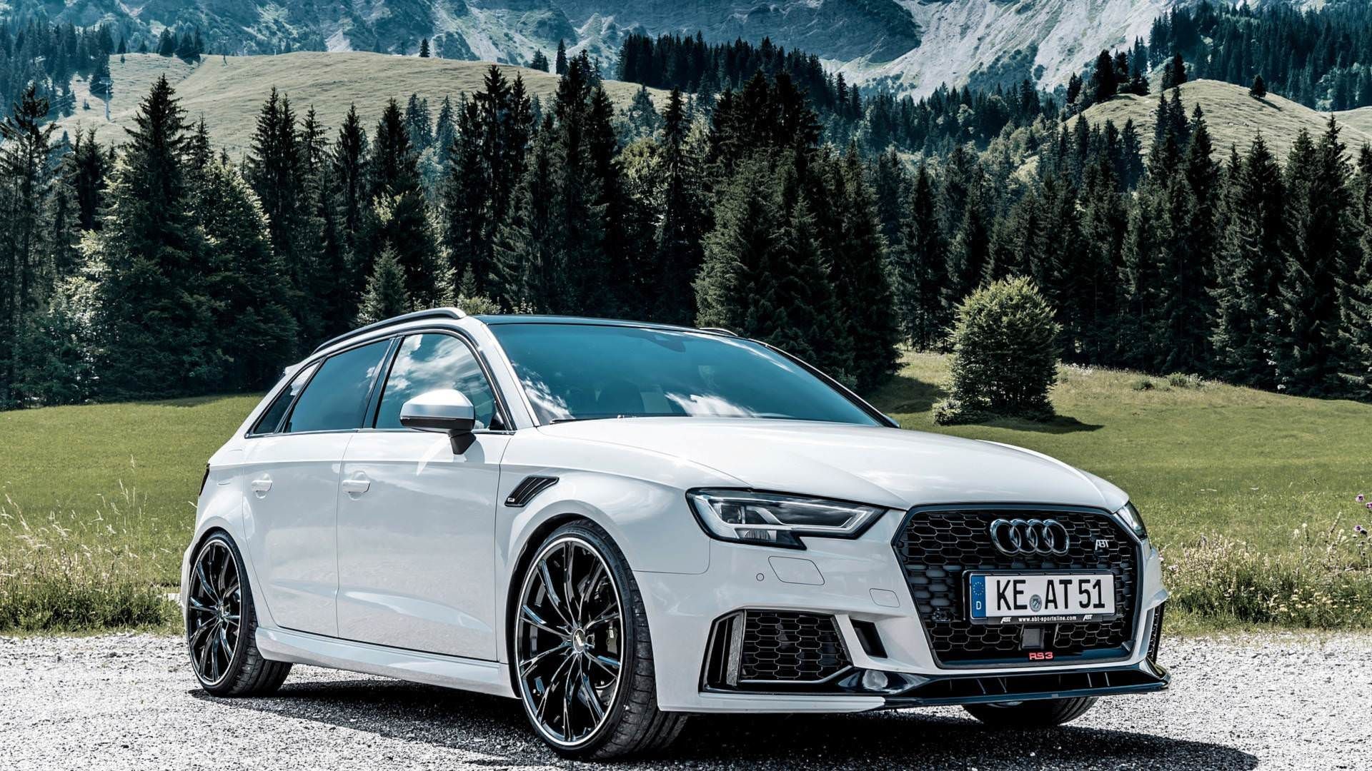 Audi RS3 Sportback / آئودی RS3 اسپرت‌بک
