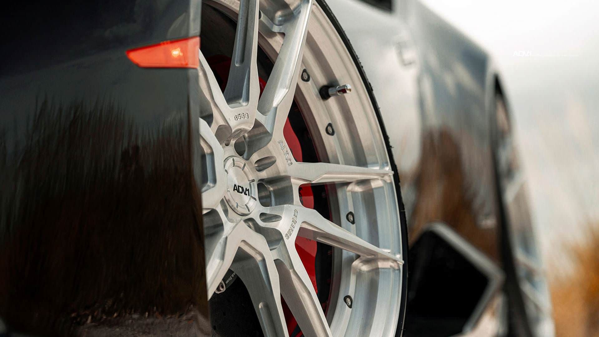 2017 Lamborghini Huracán / سوپراسپرت لامبورگینی هوراکان مدل 2017