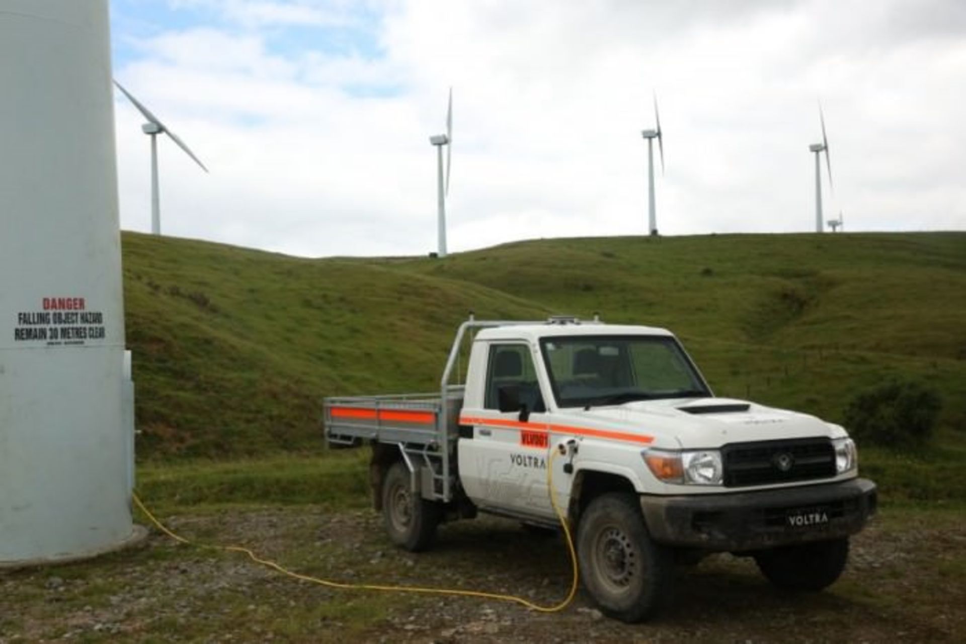 تویوتا لندکروزر 