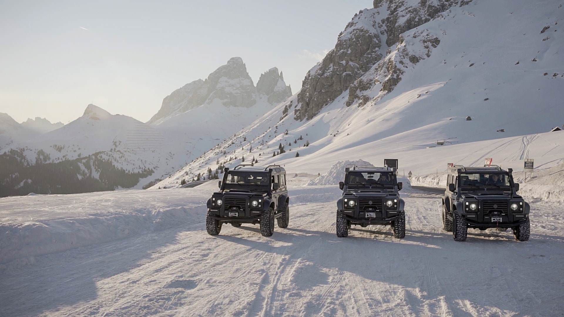 Land Rover Defender / شاسی‌بلند آف‌رود لندرور دیفندر