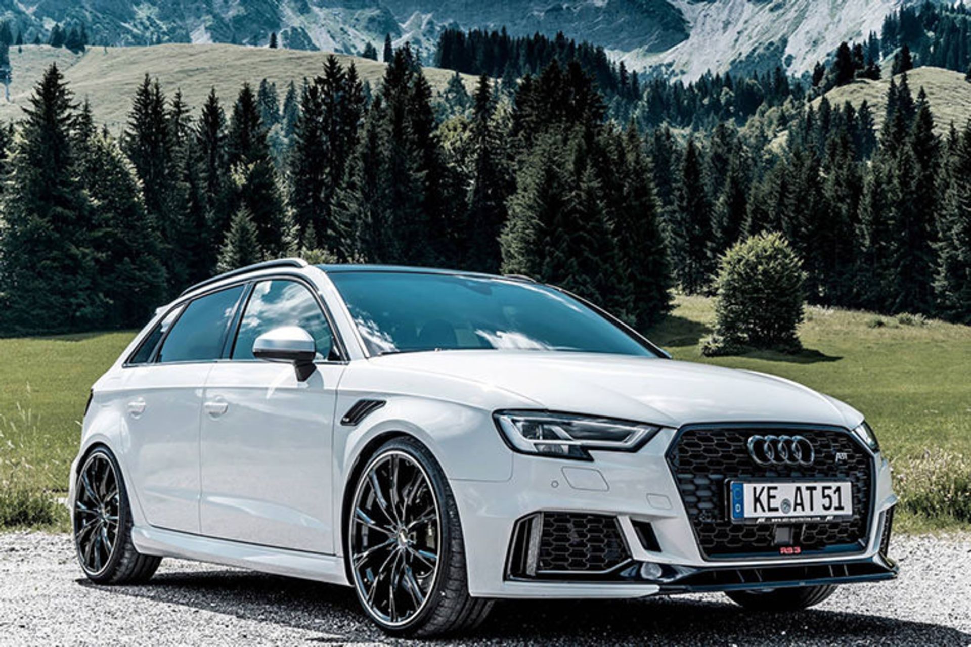 Audi RS3 Sportback / آئودی RS3 اسپرت‌بک