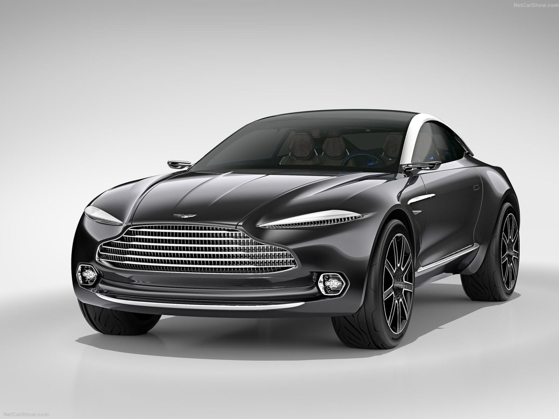 Aston Martin DBX