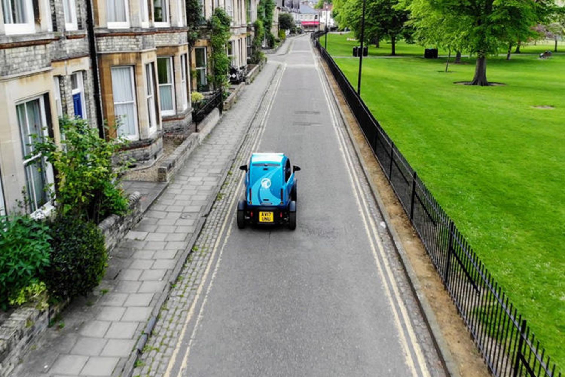 self-driving Renault Twizy / خودروی خودران رنو توئیزی