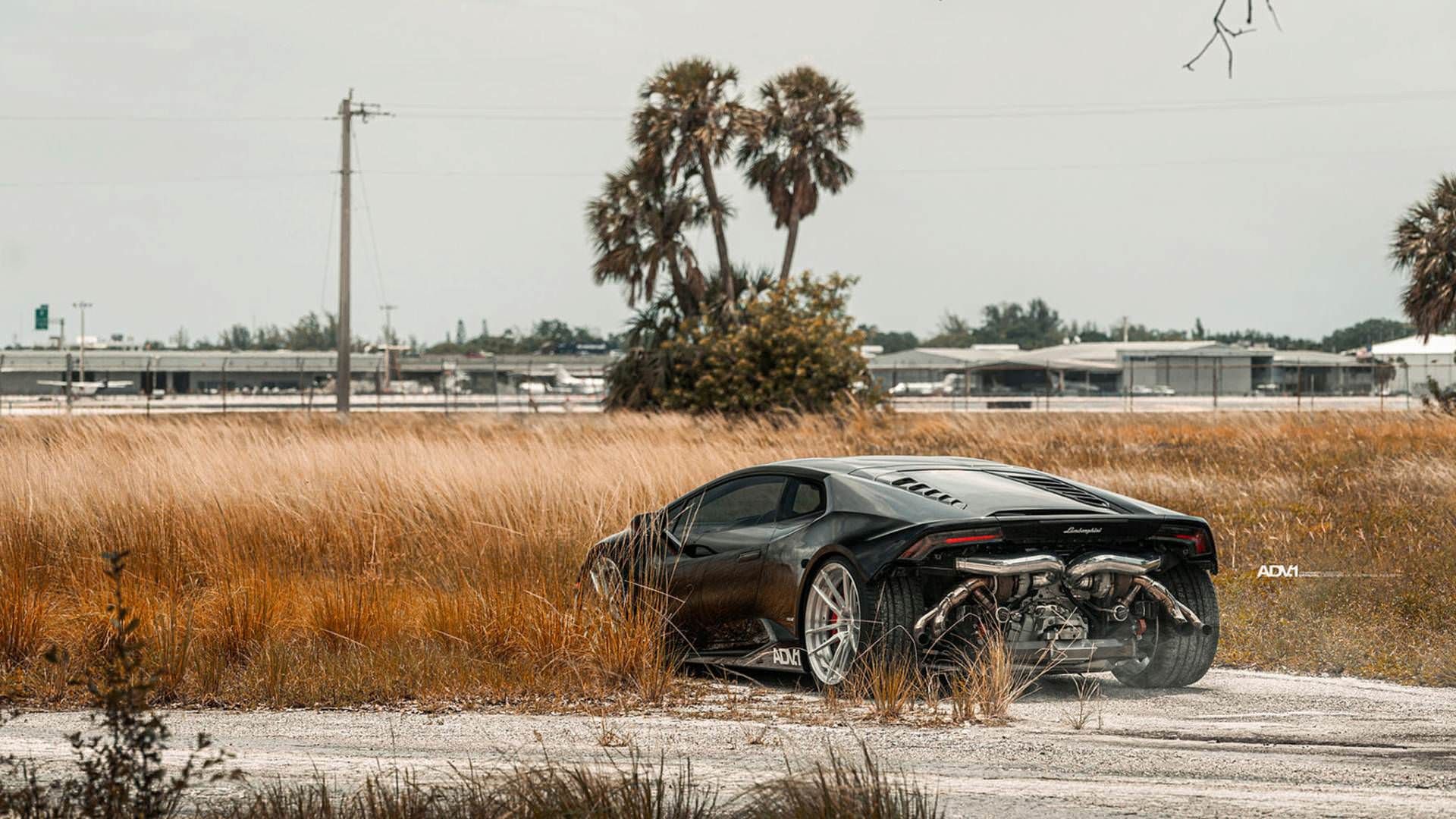 2017 Lamborghini Huracán / سوپراسپرت لامبورگینی هوراکان مدل 2017