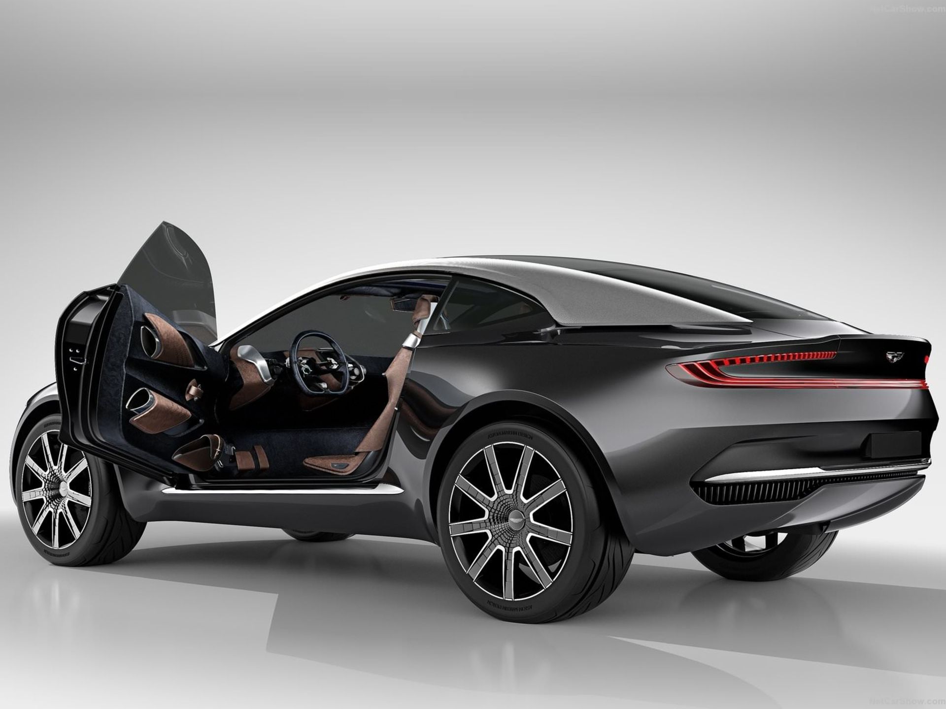 Aston Martin DBX