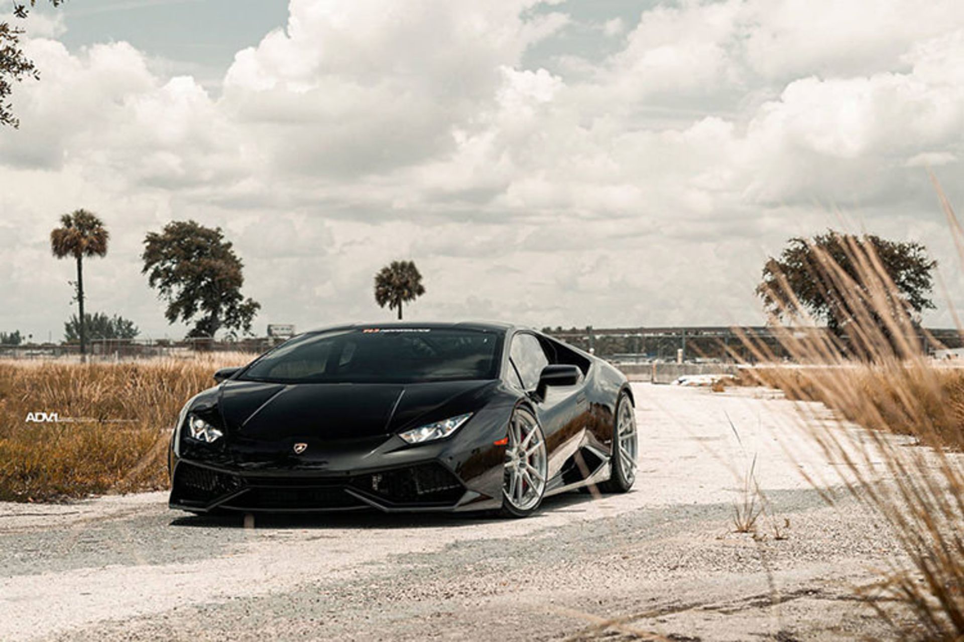 2017 Lamborghini Huracán / سوپراسپرت لامبورگینی هوراکان مدل 2017