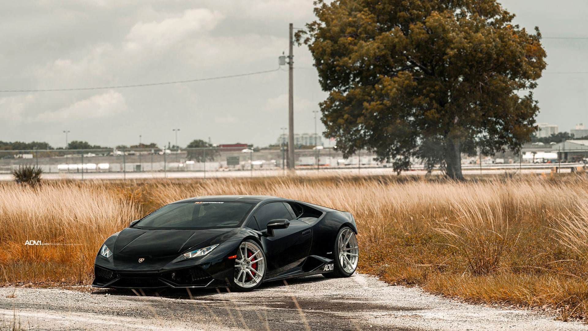 2017 Lamborghini Huracán / سوپراسپرت لامبورگینی هوراکان مدل 2017