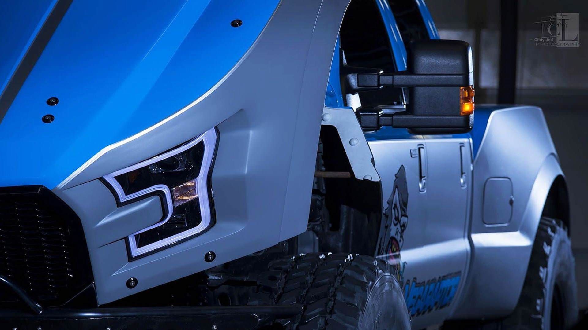 Ford F-1350 MegaRaptor