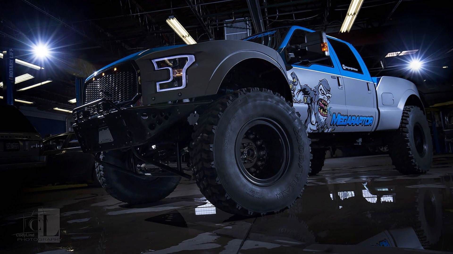 Ford F-1350 MegaRaptor