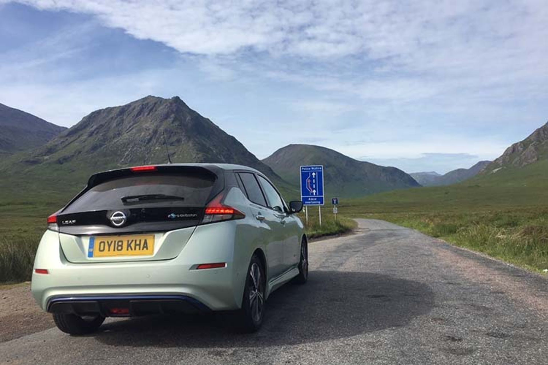 Nissan LEAF electric car / خودروی برقی نیسان لیف