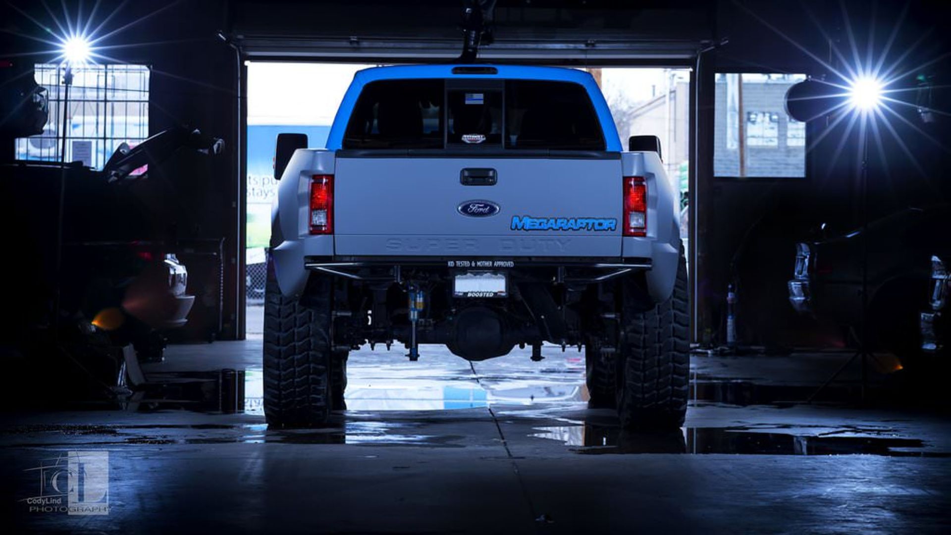 Ford F-1350 MegaRaptor