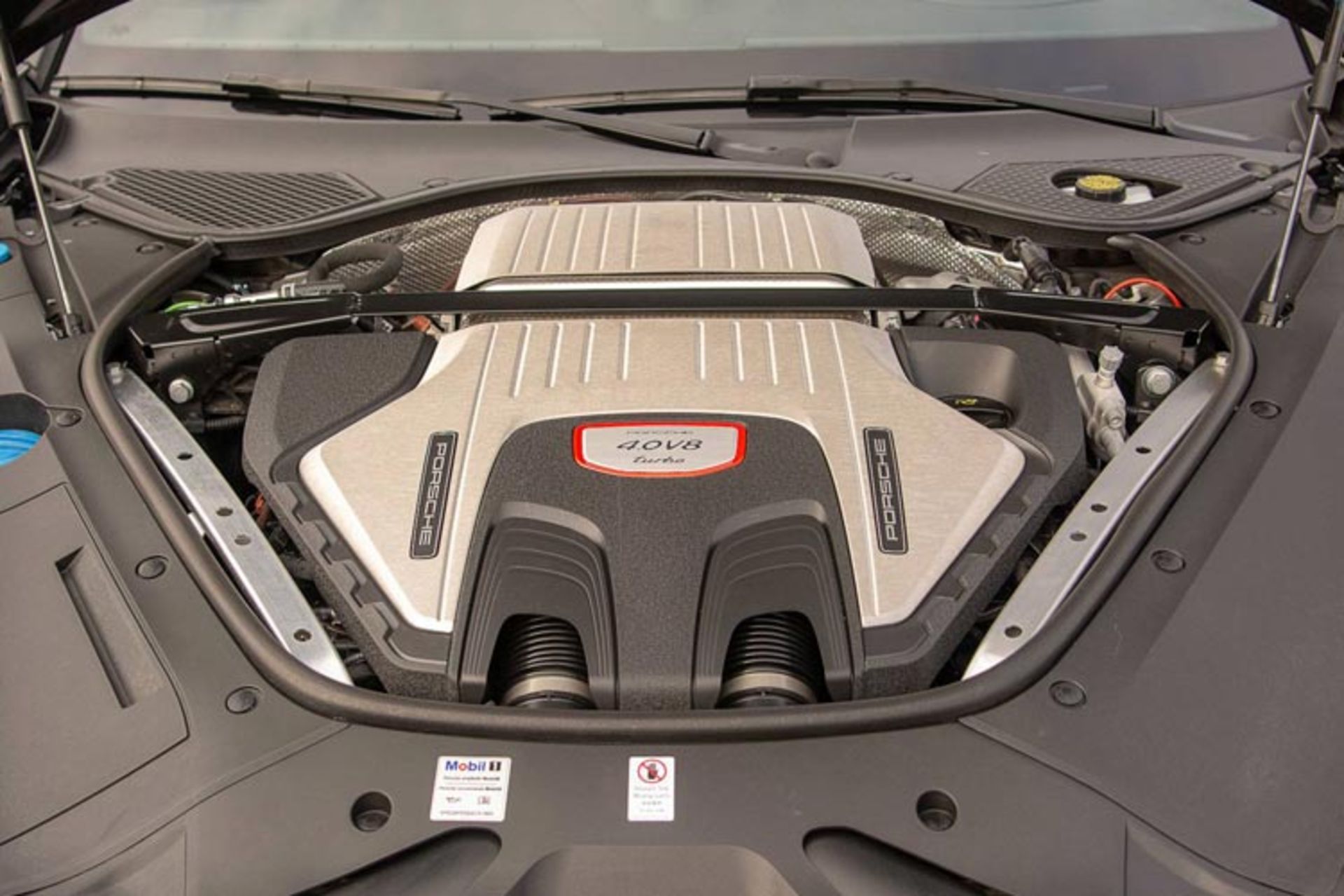 پورشه پانامرا توربو اسپرت توریزمو / Porsche Panamera Turbo Sport Turismo