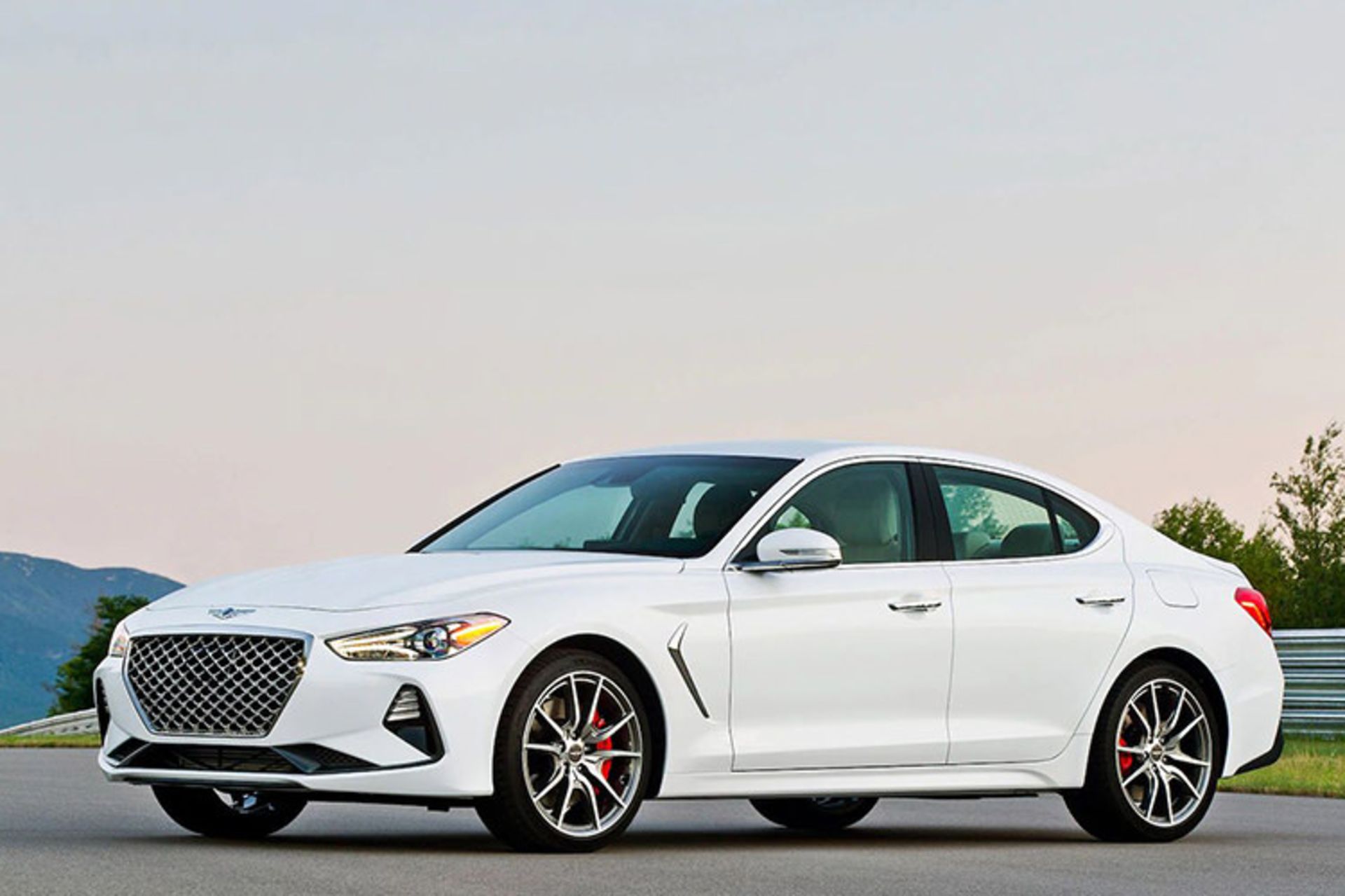 Genesis G70 / جنسیس G70