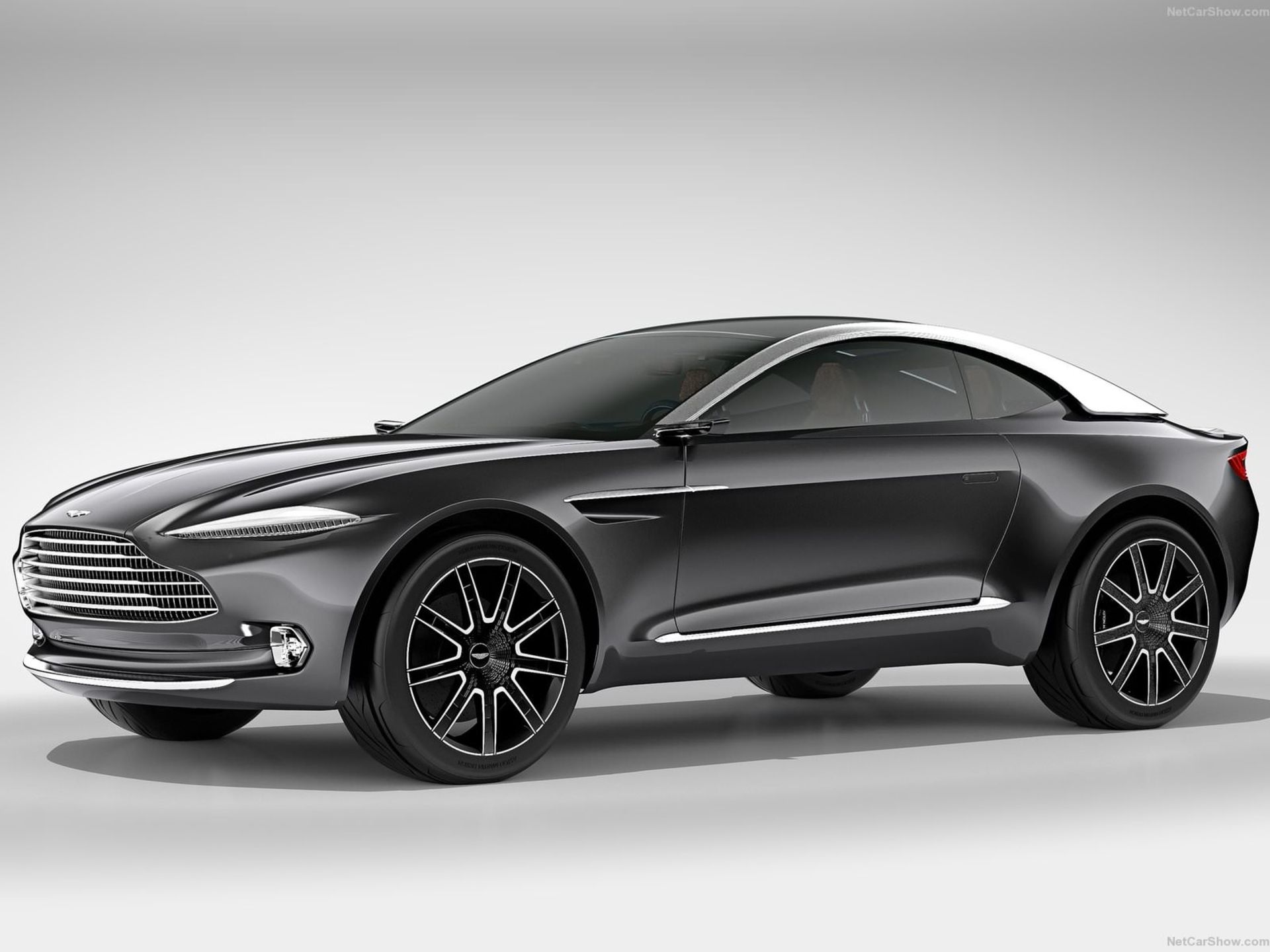 Aston Martin DBX