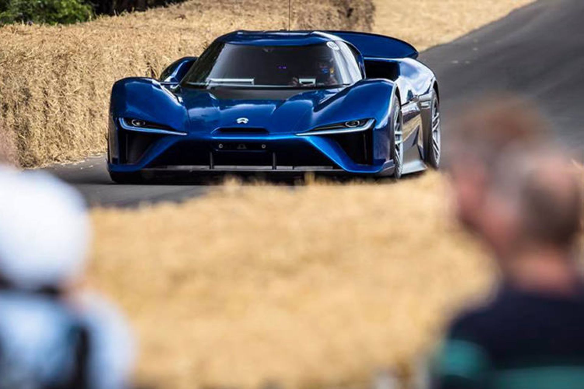 Nio EP9 electric hypercar / ابرخودروی برقی نیو EP9 
