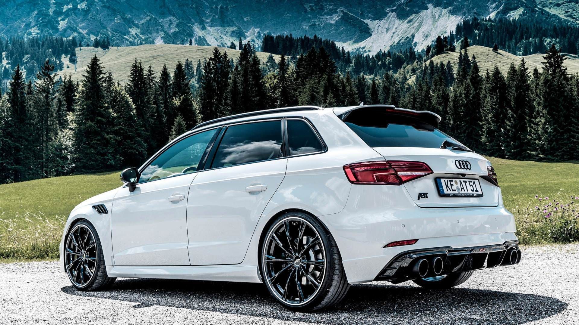 Audi RS3 Sportback / آئودی RS3 اسپرت‌بک