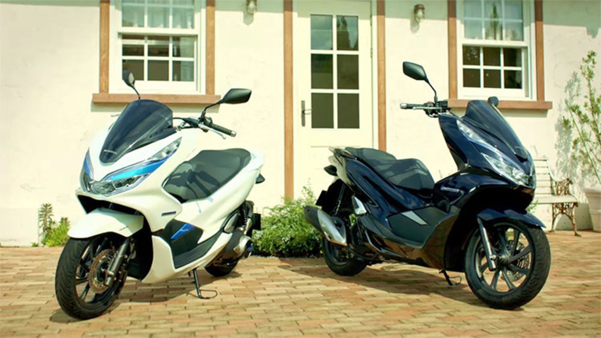 Honda PCX Hybrid / اسکوتر هوندا PCX هیبرید