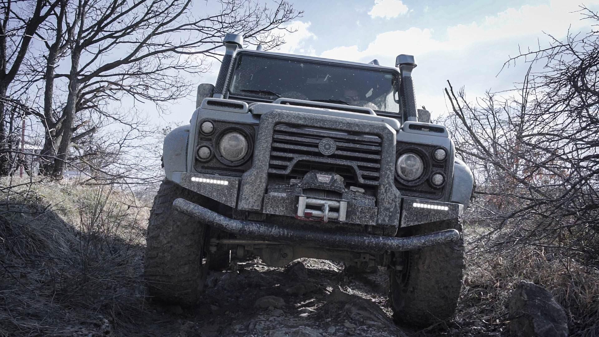 Land Rover Defender / شاسی‌بلند آف‌رود لندرور دیفندر