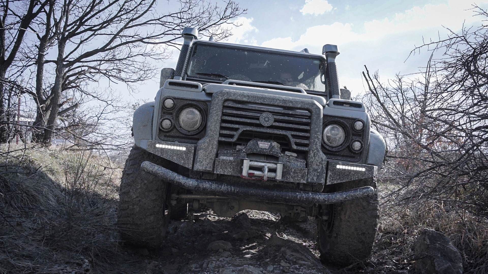 Land Rover Defender / شاسی‌بلند آف‌رود لندرور دیفندر