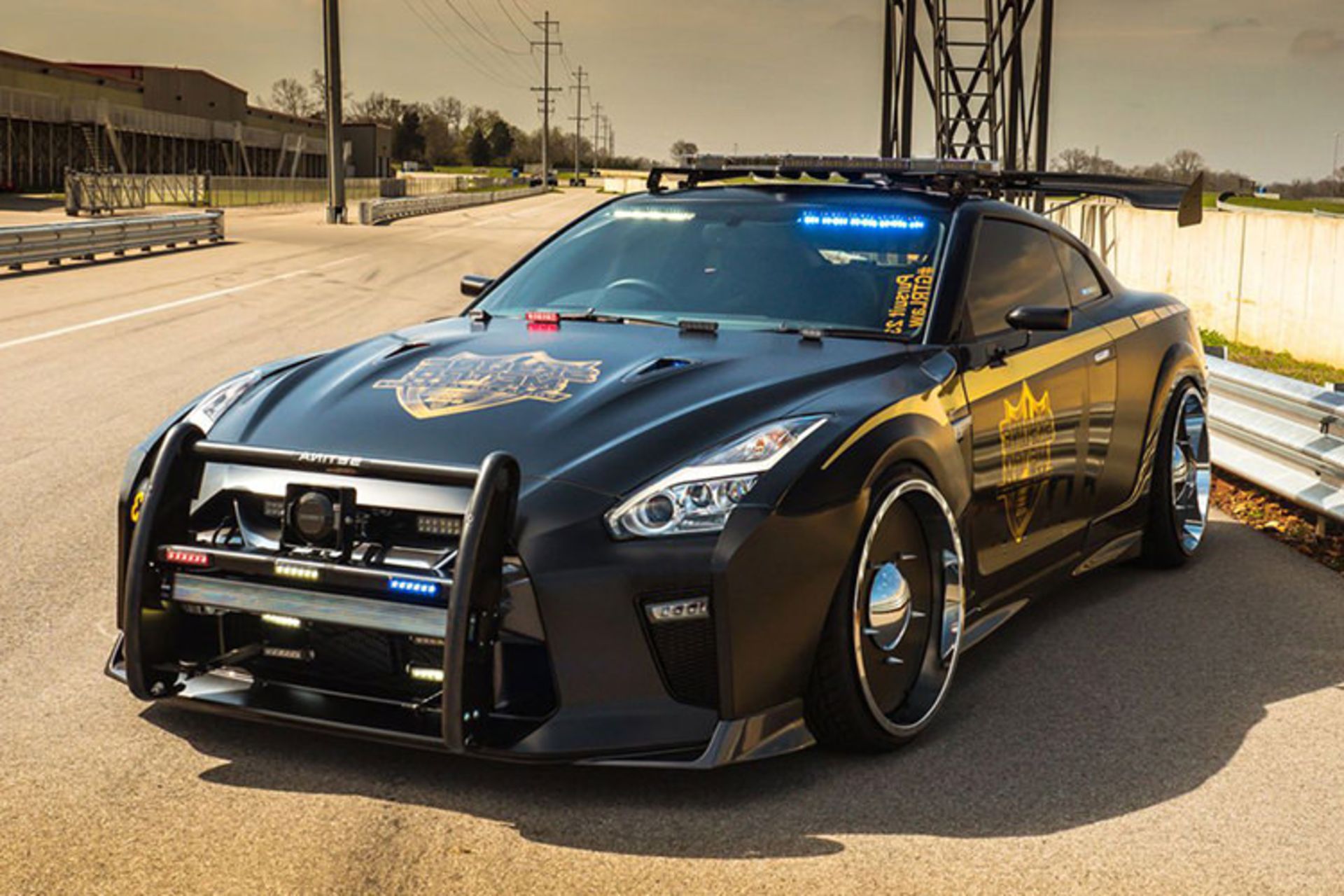 Police Car / خودروی پلیس