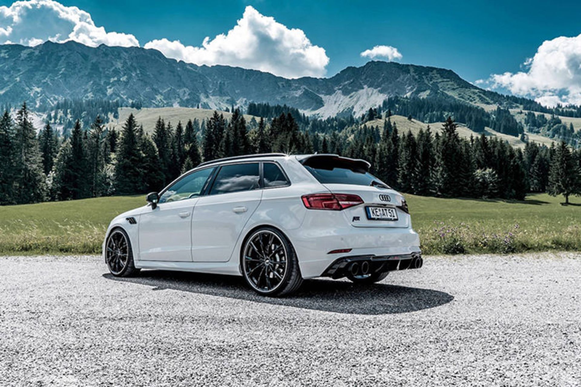 Audi RS3 Sportback / آئودی RS3 اسپرت‌بک