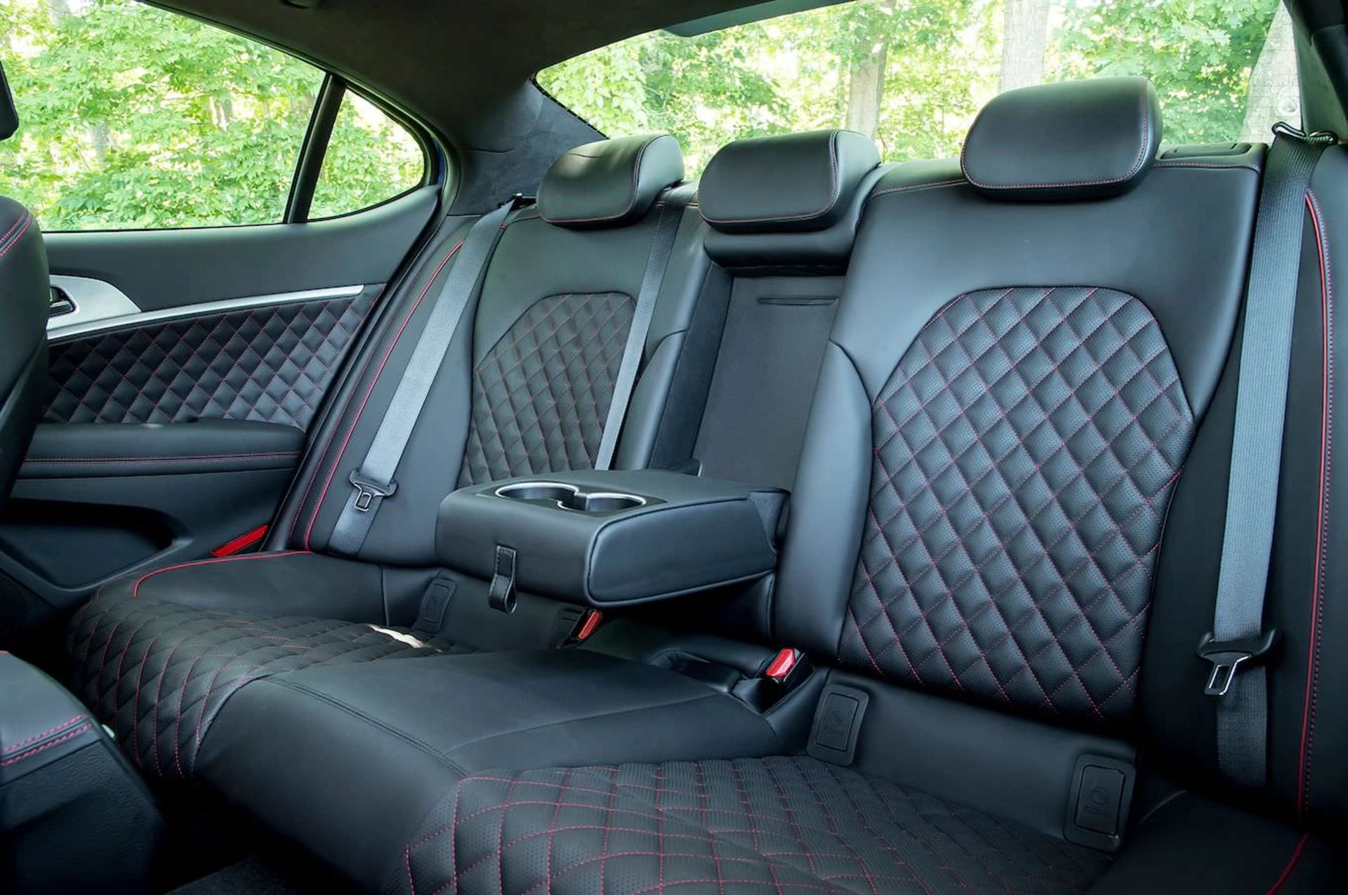 Genesis G70 / جنسیس G70