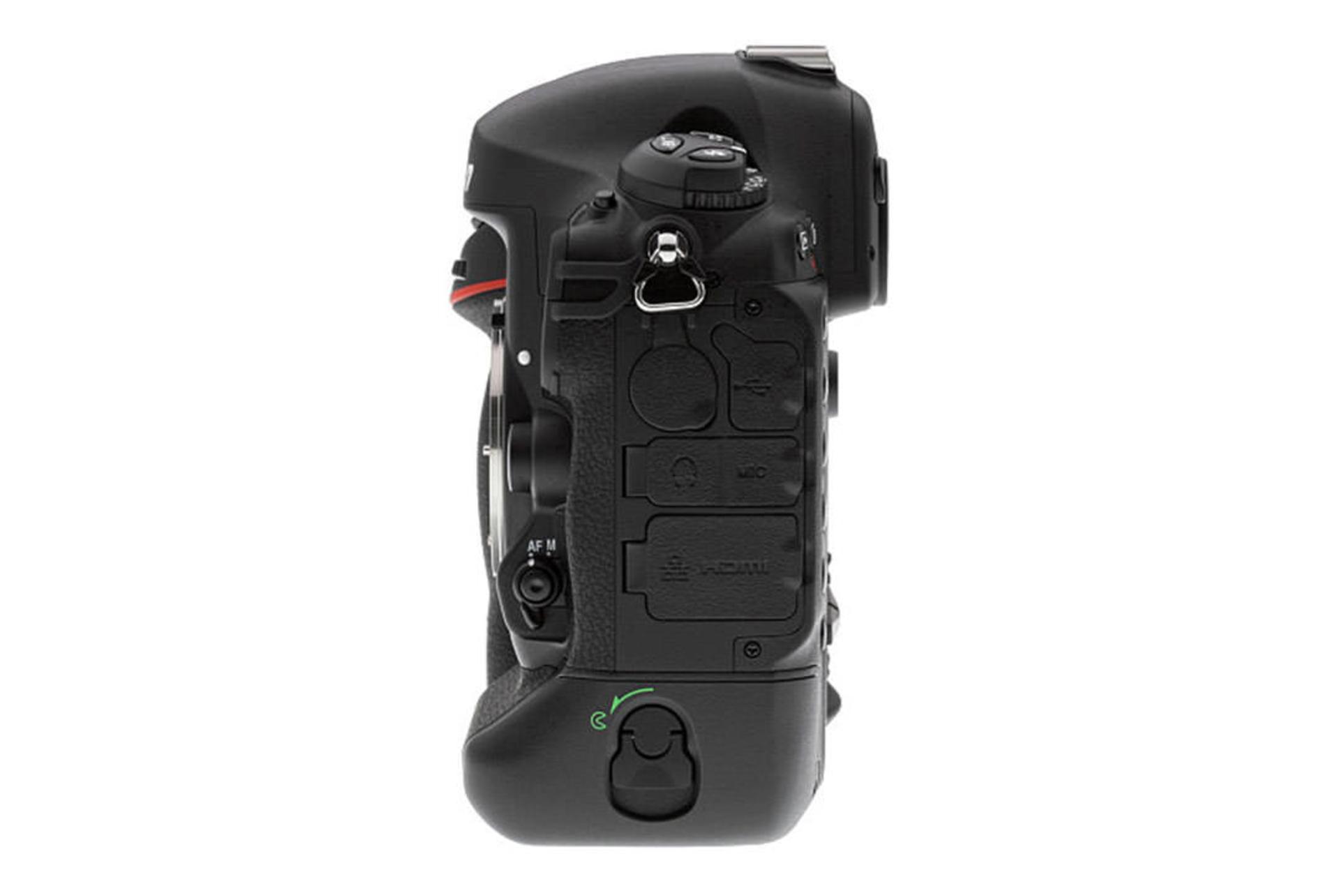 Nikon D4	