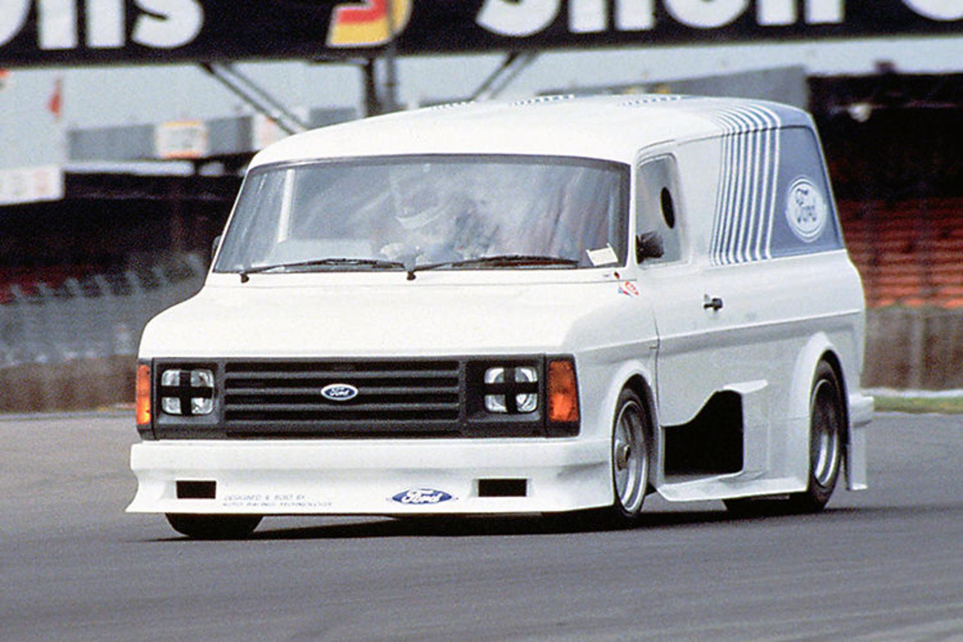 Ford Transit Supervan 2