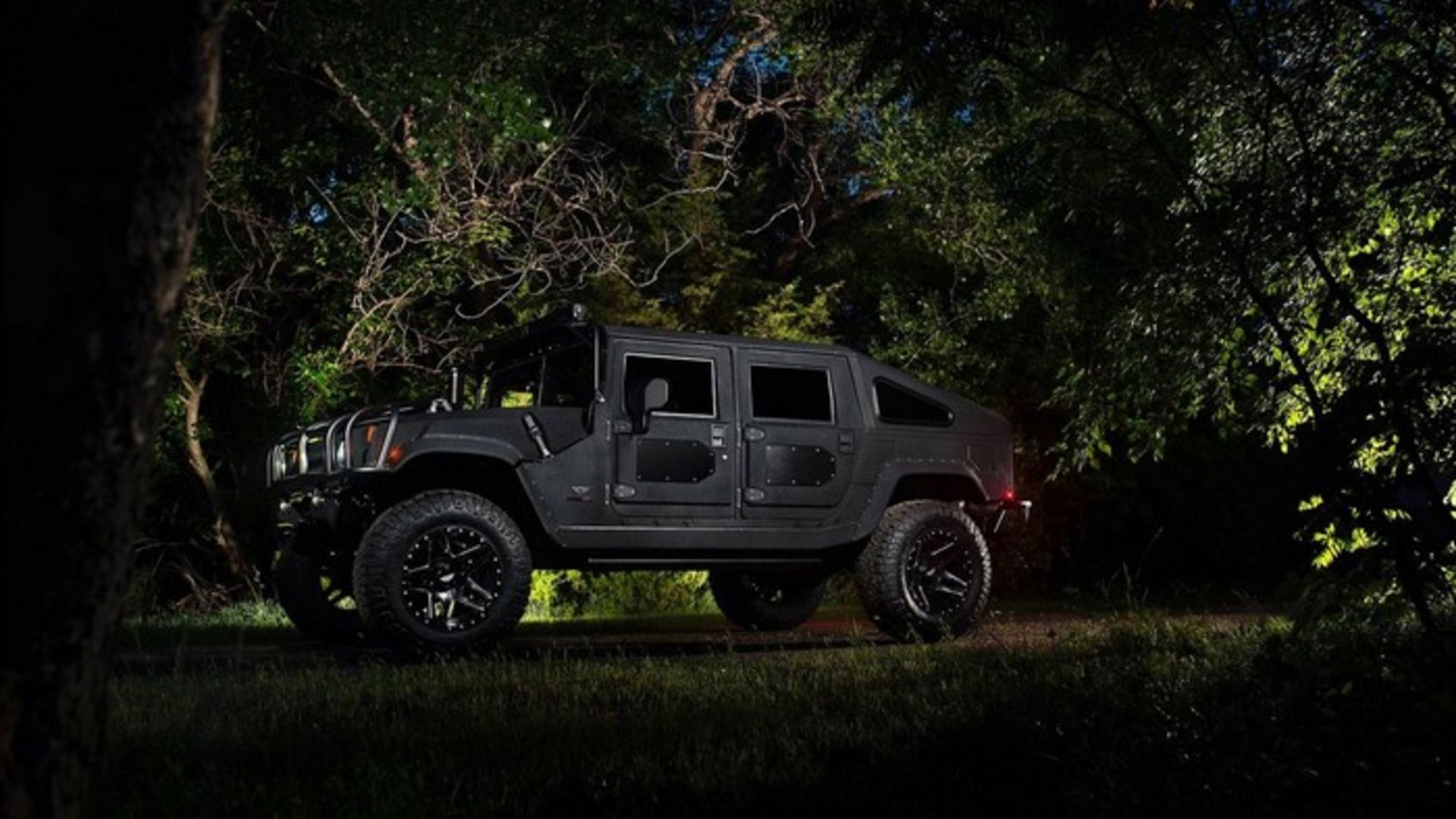 Hummer H1 Launch Edition