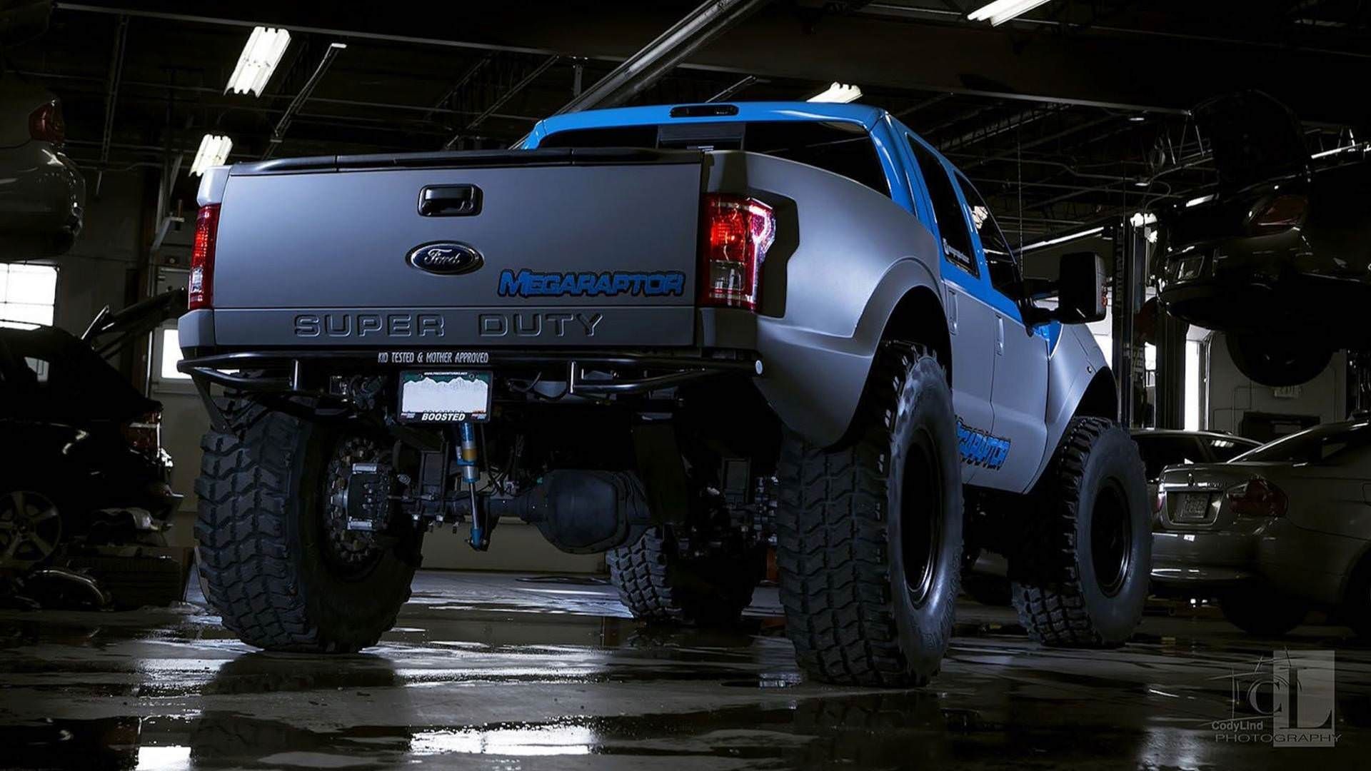 Ford F-1350 MegaRaptor