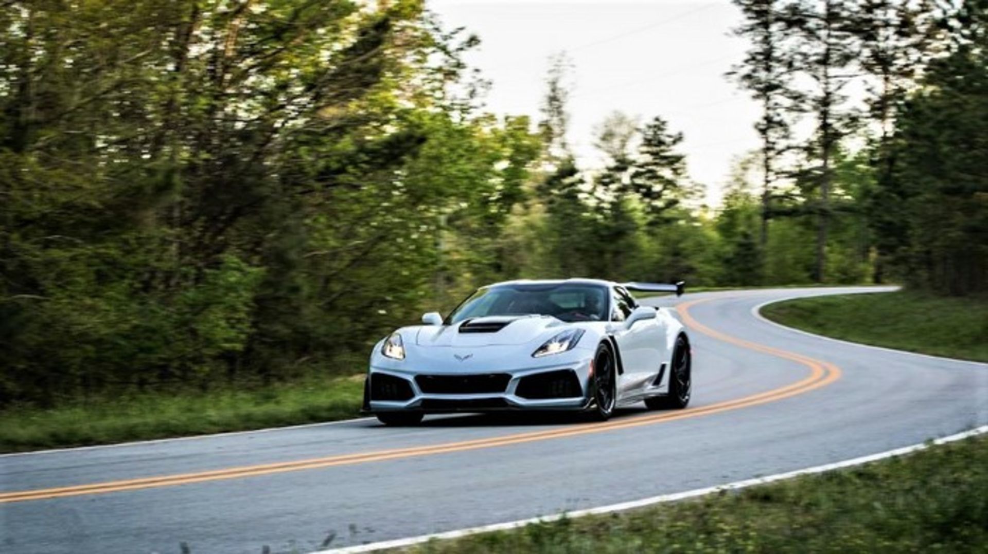 chevrolet corvette zr1