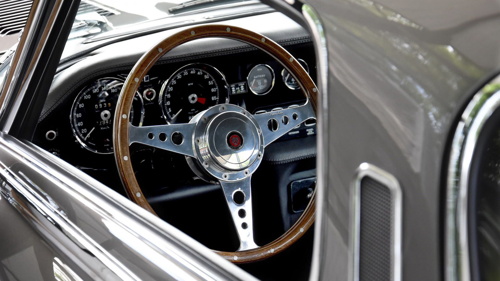 Jaguar E-Type Series 3 / جگوار ای-تایپ سری ۳