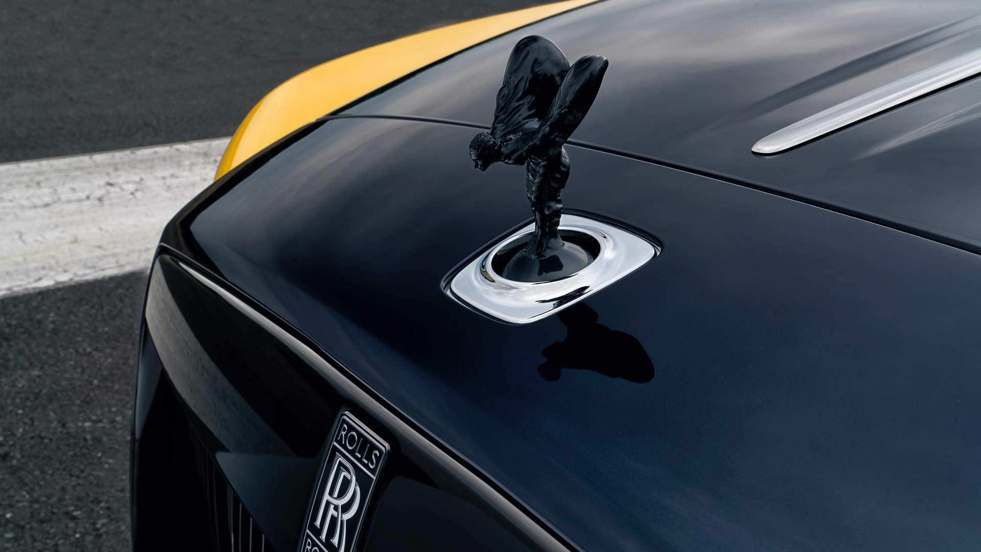 Rolls-Royce Dawn Black Badge / رولزرویس داون مشکی نشان